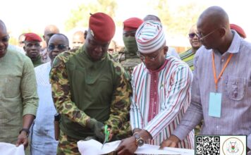 SN-BRAFASO : le Capitaine Ibrahim TRAORÉ inaugure l’usine