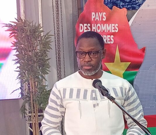 Etats généraux des transports terrestres et maritimes: la rénovation du parc automobile, une nécessité