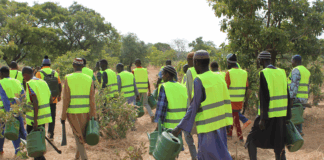 Le Lieutenant-colonel Adama Kalmogo, directeur provincial des Eaux et forêts du Zoundwéogo « Si le président du Faso donne l’exemple en mettant en terre un arbre, qui êtes-vous pour détruire les plantes ? »
