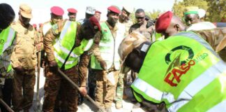 Kaya/Faso Mébo Les forces de sécurité des Koulsé offrent 34,5 tonnes de ciment et 45 tonnes de granite