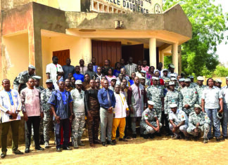Tribunal de grande instance de Dédougou : le ministre Edasso Rodrigue Bayala galvanise les agents