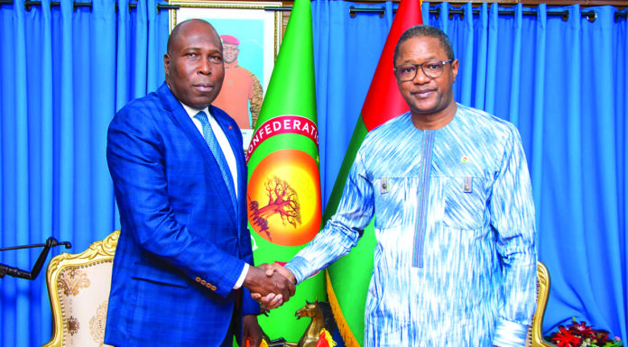 Réchauffement de l’axe Abidjan-Ouagadougou: le ministre ivoirien chargé de l’Intégration africaine reçu par le chef de la diplomatie burkinabè