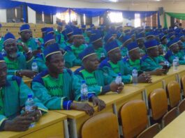 CAMES: 809 nouveaux promus portent officiellement leur toge « made in Burkina »