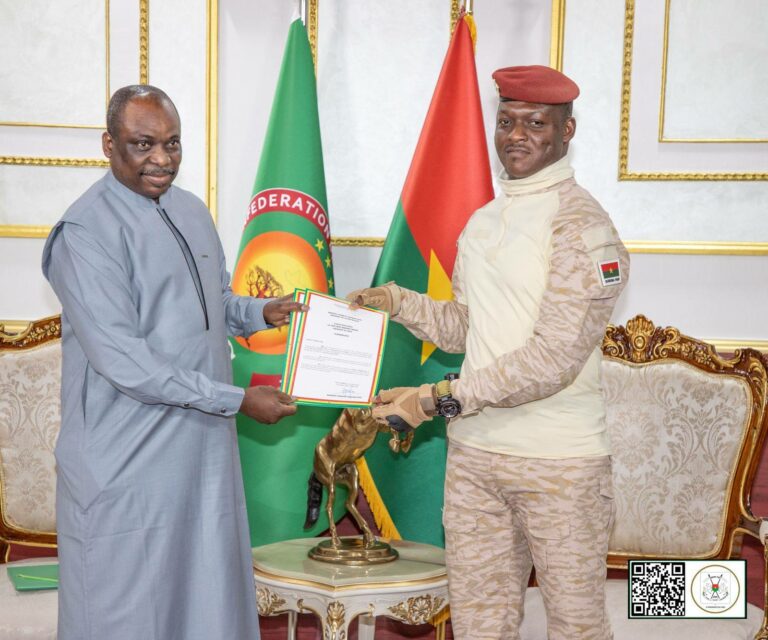 PRÉSENTATION DE LETTRES DE CRÉANCE Le diplomate Papa DIOP pour renforcer l’axe Ouagadougou-Dakar