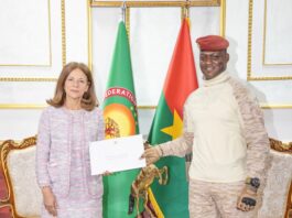 Madame Cristina Maria CERQUEIRA PUCARINHO pour maintenir le lien entre Lisbonne et Ouagadougou