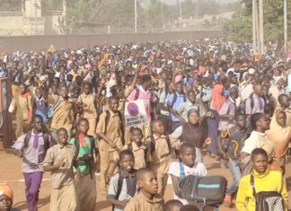 Dédougou : Les scolaires ont marché pour soutenir les idéaux de la RPP