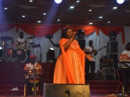 20 ans de louange et d’adoration: Rose Bationo rend hommage à Dieu et aux missionnaires