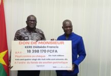 Fonds de soutien patriotique: l’architecte Francis Kéré verse plus de 18 millions F CFA