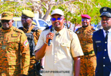 Reconquête du territoire: le Premier ministre au front, dans le Bankui