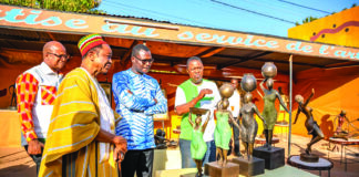 Espace culturel Barso: le ministre Pingdwendé Gilbert Ouédraogo découvre l’exposition “Resilience 2”