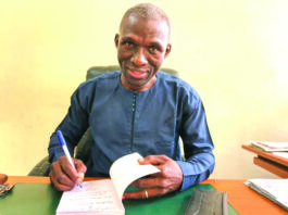 Littérature : « La fille aux cheveux châtains », un roman de plaidoirie pour briser les préjugés sur l’albinisme