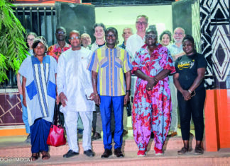 Festival international de danse de Ouagadougou: le ministre Gilbert Ouédraogo visite « le Grin des arts vivants », site de la 14e édition