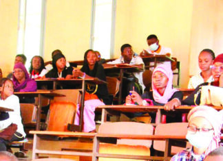 Biologie médicale: des étudiants instruits à des enseignements et aux opportunités professionnelles