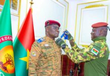 Forces Armées nationales : Le Général de division Célestin SIMPORÉ reçoit ses attributs des mains du Président du Faso