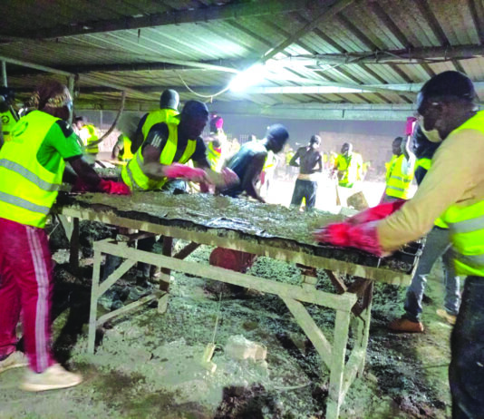 Fête de fin d’année: les travailleurs de Faso Mêbo passent le réveillon sur les chantiers