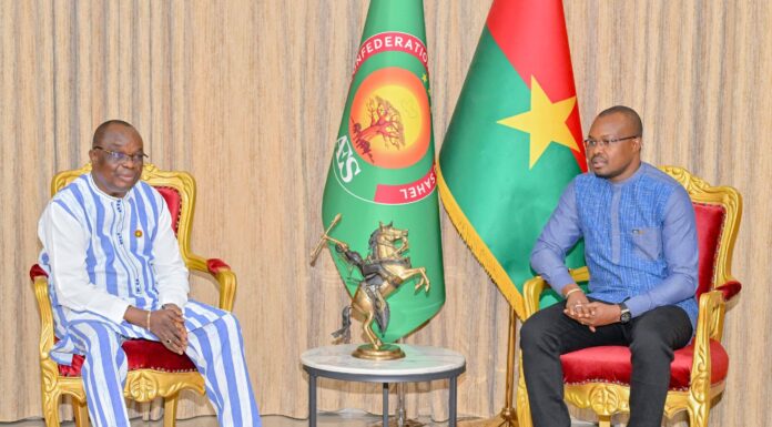 𝐂𝐨𝐨𝐩𝐞́𝐫𝐚𝐭𝐢𝐨𝐧 𝐢𝐧𝐬𝐭𝐢𝐭𝐮𝐭𝐢𝐨𝐧𝐧𝐞𝐥𝐥𝐞 : 𝐥𝐞 𝐂𝐨𝐧𝐬𝐞𝐢𝐥 𝐜𝐨𝐧𝐬𝐭𝐢𝐭𝐮𝐭𝐢𝐨𝐧𝐧𝐞𝐥 𝐫𝐞𝐜̧𝐮 𝐚̀ 𝐥𝐚 𝐏𝐫𝐢𝐦𝐚𝐭𝐮𝐫𝐞