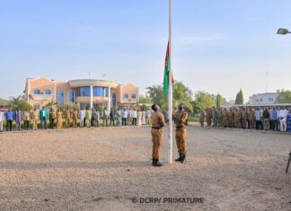 𝐌𝐨𝐧𝐭𝐞́𝐞 𝐝𝐞𝐬 𝐜𝐨𝐮𝐥𝐞𝐮𝐫𝐬 𝐚̀ 𝐥𝐚 𝐏𝐫𝐢𝐦𝐚𝐭𝐮𝐫𝐞 : 𝐥𝐞 𝐏𝐫𝐞𝐦𝐢𝐞𝐫 𝐦𝐢𝐧𝐢𝐬𝐭𝐫𝐞 𝐫𝐞́𝐚𝐟𝐟𝐢𝐫𝐦𝐞 𝐬𝐨𝐧 𝐞𝐧𝐠𝐚𝐠𝐞𝐦𝐞𝐧𝐭 𝐚̀ 𝐬𝐞𝐫𝐯𝐢𝐫 𝐥𝐚 𝐍𝐚𝐭𝐢𝐨𝐧