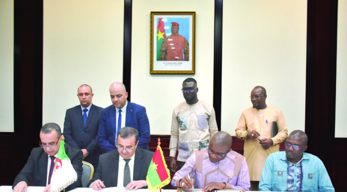 Coopération dans les secteurs de l’énergie et des mines: l’Algérie et le Burkina signent un PV de discussion des experts