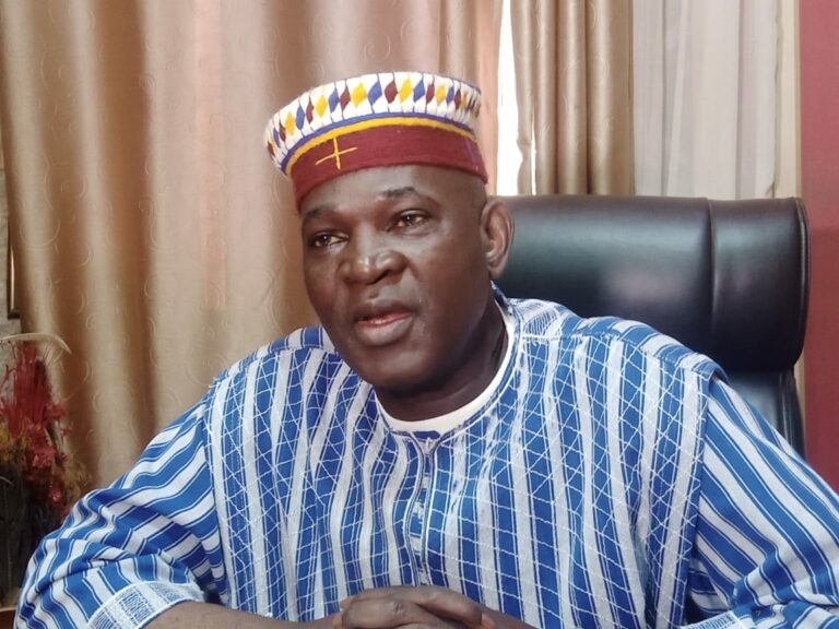 Loi portant statut de la chefferie coutumière et traditionnelle : « La loi légalise et renforce le rôle des chefs coutumiers et traditionnels dans la prévention et la gestion des conflits et dans la consolidation de la cohésion sociale », Dawelg Naaba Boalga Issaka Sourwèma