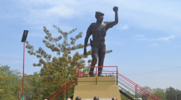 Mémorial Thomas-Sankara : Kenji Okamura découvre l’histoire du Père de la Révolution