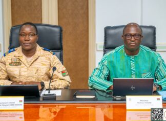 Burkina : Un médecin révoqué et un adjudant de police rétrogradé pour faits de corruption (Conseil des ministres)