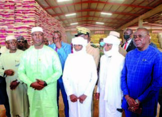 Ramadan et carême: le Premier ministre malien s’imprègne de la disponibilité des denrées