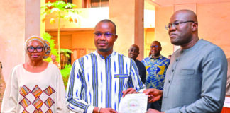 Journée de l’exemplarité fiscale: le Premier ministre montre l’exemple