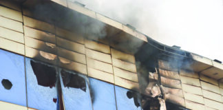 Incendie au siège de Telecel Faso: les pompiers maitrisent le feu