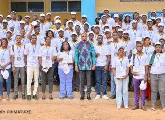 Programme de reconversion des diplomés universitaires: le Premier ministre préside la sortie de la première promotion