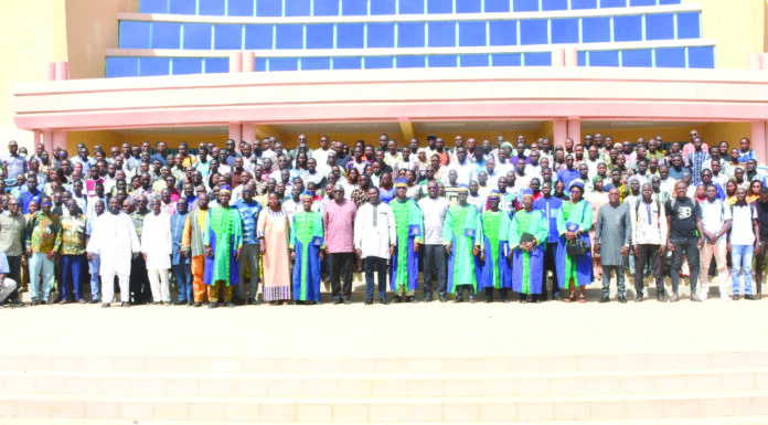 Université Joseph-Ki-Zerbo: 454 nouveaux doctorants effectuent leur rentrée