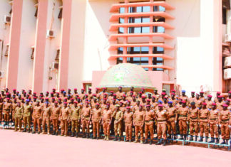 Force armée nationale : 90 sous-officiers élevés au grade de sous-lieutenant