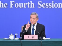 Chine : Wang Yi répond à la presse au sujet de la diplomatie de Chef d’État