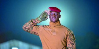 Le Président du Faso, le capitaine Ibrahim Traoré : « Chaque bouchée de produit local est un coup de pioche dans le mur de la domination économique »