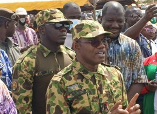 Assainissement urbain: l’opération coup de poing contre les décharges sauvages lancée Le ministre d’Etat, chargé de l’Agriculture, le commandant Ismaël Sombié : « une population en bonne santé est plus apte à participer au développement ».