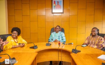 Investissement au Burkina: le chef de la diplomatie burkinabè échange avec des entrepreneurs italiens et haïtiens