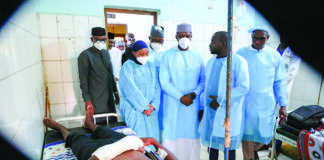 Visite aux blessés de Kati : le Premier ministre et le président du CNT au chevet des victimes