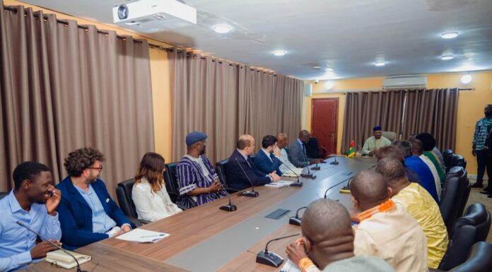 Coopération économique: des investisseurs italiens reçus par le chef du Parlement