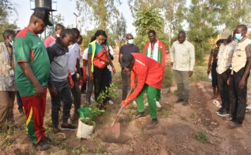 15 jours pour changer mon musée national et ses alentours: le ministre Gilbert Ouédraogo encourage les initiateurs