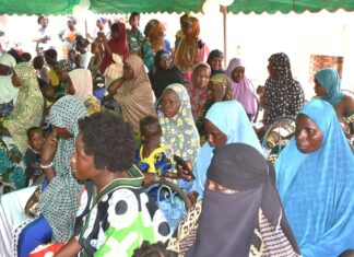 Association Lawako des tisseuses et transformatrices du textile burkinabè: les tisserandes honorées à l’occasion de la Journée de la femme