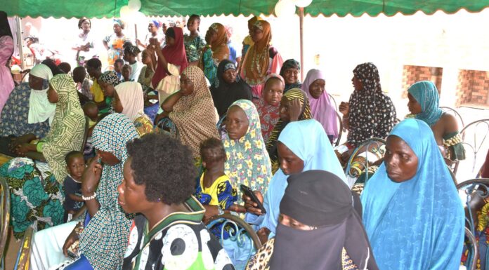 Association Lawako des tisseuses et transformatrices du textile burkinabè: les tisserandes honorées à l’occasion de la Journée de la femme