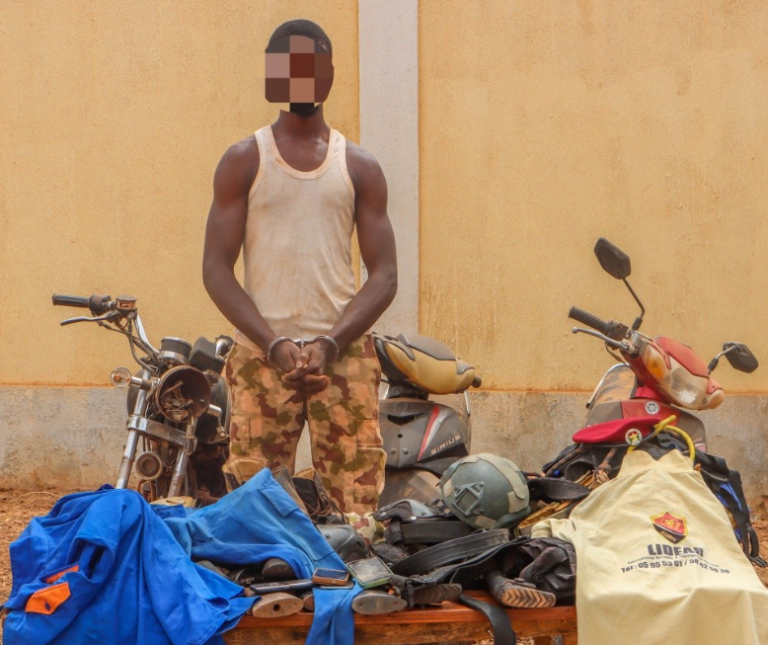 Lutte contre la criminalité urbaine : Un présumé voleur d’armes des sociétés privées de sécurité mis aux arrêts par la Police Nationale à Ouagadougou