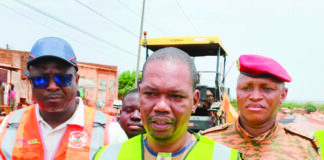 Voiries et assainissements à Bobo-Dioulasso: le ministre Mikaïlou Sidibé constate l’état d’avancement des travaux