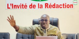 Invité de la Rédaction: le Coordonnateur national de lutte contre la fraude (CNLF), l’inspecteur principal des douanes, Dr Mohamadi COMPAORÉ