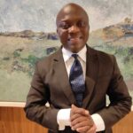 Résilience en temps de crise : un doctorant burkinabè brille sur la scène scientifique mondiale