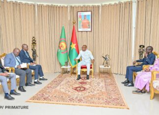 𝐆𝐞𝐬𝐭𝐢𝐨𝐧 𝐝𝐞𝐬 𝐝𝐨𝐧𝐧𝐞́𝐞𝐬 𝐧𝐮𝐭𝐫𝐢𝐭𝐢𝐨𝐧𝐧𝐞𝐥𝐥𝐞𝐬 : 𝐮𝐧𝐞 𝐝𝐞́𝐥𝐞́𝐠𝐚𝐭𝐢𝐨𝐧 𝐛𝐮𝐫𝐮𝐧𝐝𝐚𝐢𝐬𝐞 𝐬’𝐢𝐧𝐬𝐩𝐢𝐫𝐞 𝐝𝐞 𝐥’𝐞𝐱𝐩𝐞𝐫𝐭𝐢𝐬𝐞 𝐛𝐮𝐫𝐤𝐢𝐧𝐚𝐛𝐞̀