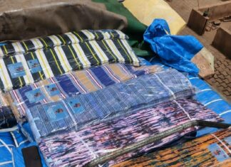 Burkina Faso : saisie de pagnes contrefaits à Dakola, les douanes frappent un réseau de fraude