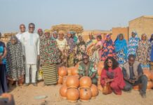 Patrimoine culturel : le Ministre chargé des Arts et de la Culture rend visite aux potières de Korsimoro