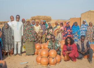 Patrimoine culturel : le Ministre chargé des Arts et de la Culture rend visite aux potières de Korsimoro