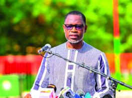 Hommage militaire à Thomas Sankara: le ministre Emile Zerbo invite les Burkinabè à la discipline et la probité