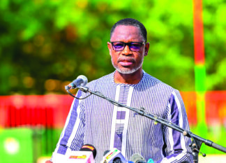 Hommage militaire à Thomas Sankara: le ministre Emile Zerbo invite les Burkinabè à la discipline et la probité